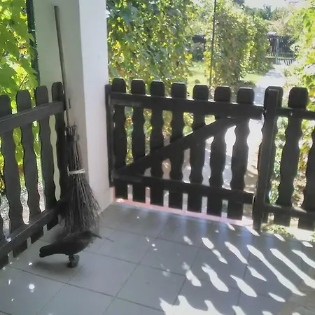 Tiszato Vendeghaz *