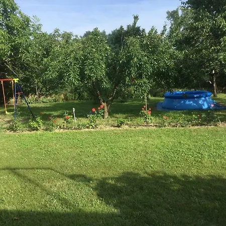 Tiszato Vendeghaz * Tiszaderzs