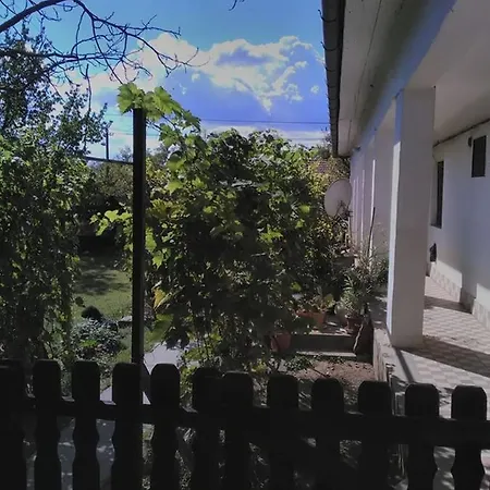 Tiszato Vendeghaz * Tiszaderzs